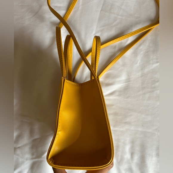 YELLOW SMALL TELFAR - Picture 8 of 10